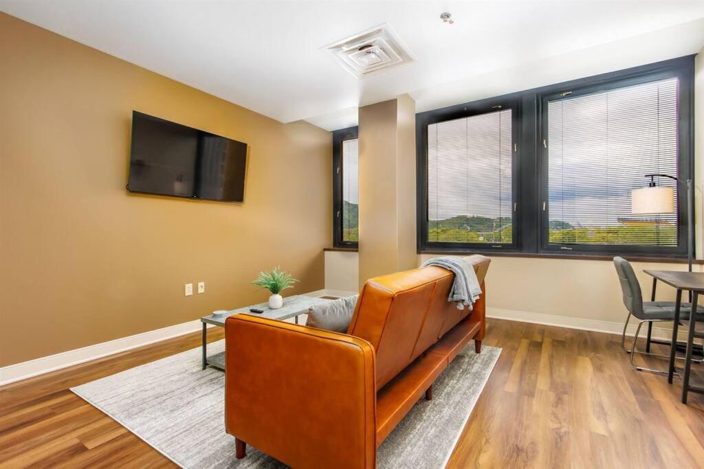 Sprawling Stadium Views Wonderful Location 24-7 Parking Gym Lounge Pittsburgh Eksteriør billede