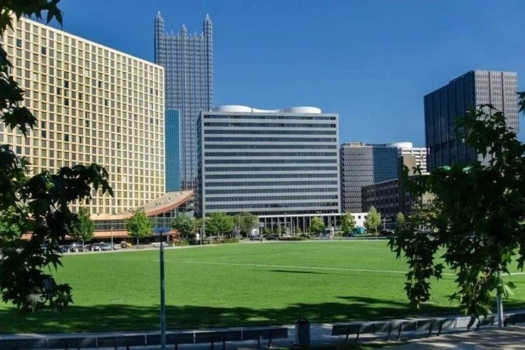 Sprawling Stadium Views Wonderful Location 24-7 Parking Gym Lounge Pittsburgh Eksteriør billede