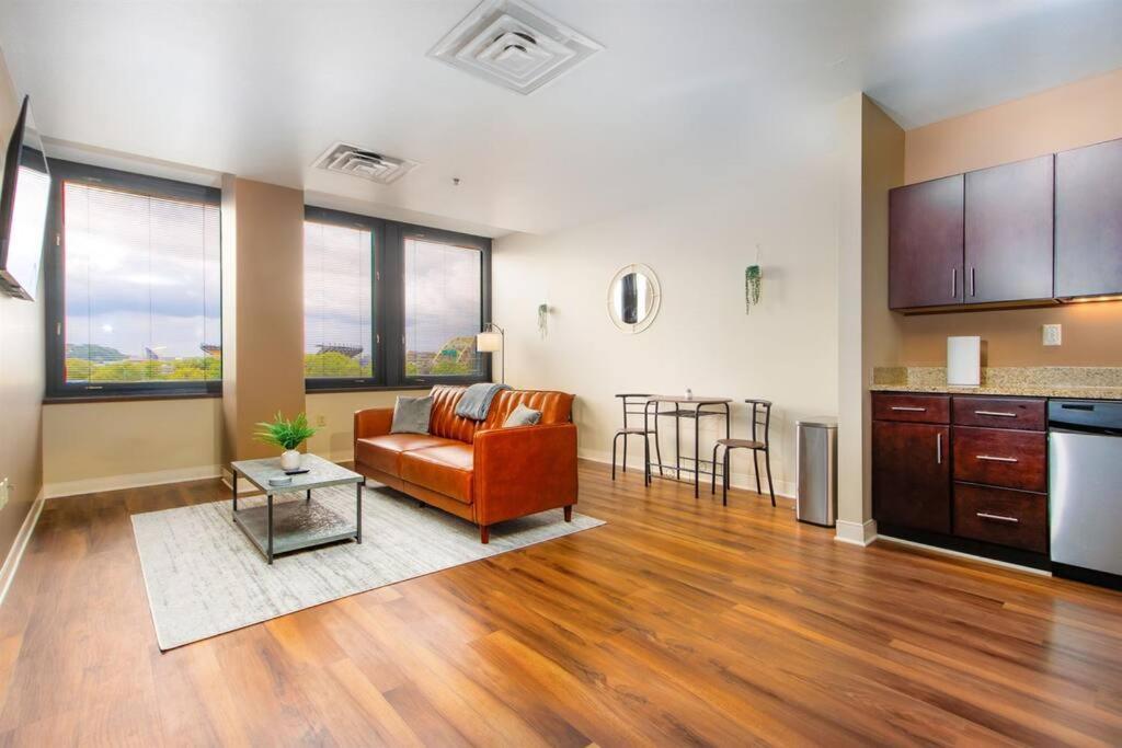 Sprawling Stadium Views Wonderful Location 24-7 Parking Gym Lounge Pittsburgh Eksteriør billede