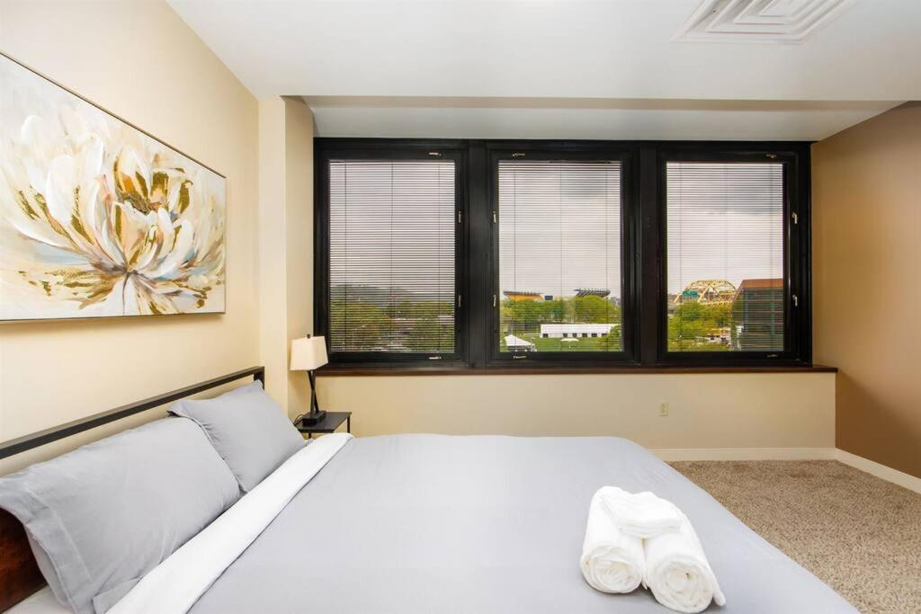 Sprawling Stadium Views Wonderful Location 24-7 Parking Gym Lounge Pittsburgh Eksteriør billede