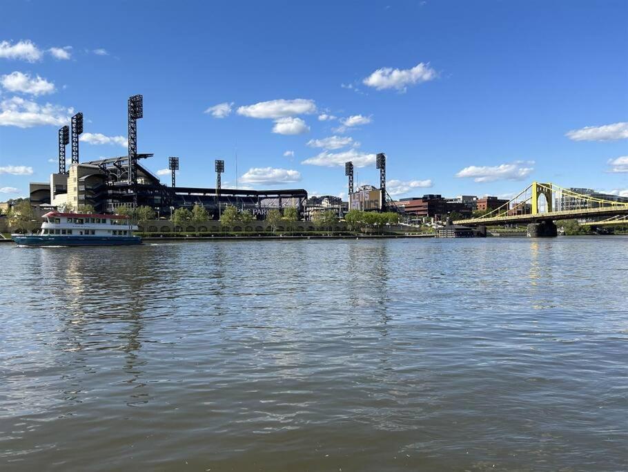 Sprawling Stadium Views Wonderful Location 24-7 Parking Gym Lounge Pittsburgh Eksteriør billede