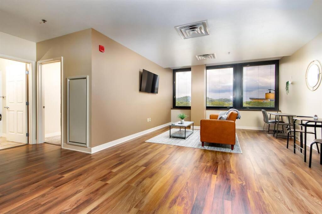 Sprawling Stadium Views Wonderful Location 24-7 Parking Gym Lounge Pittsburgh Eksteriør billede