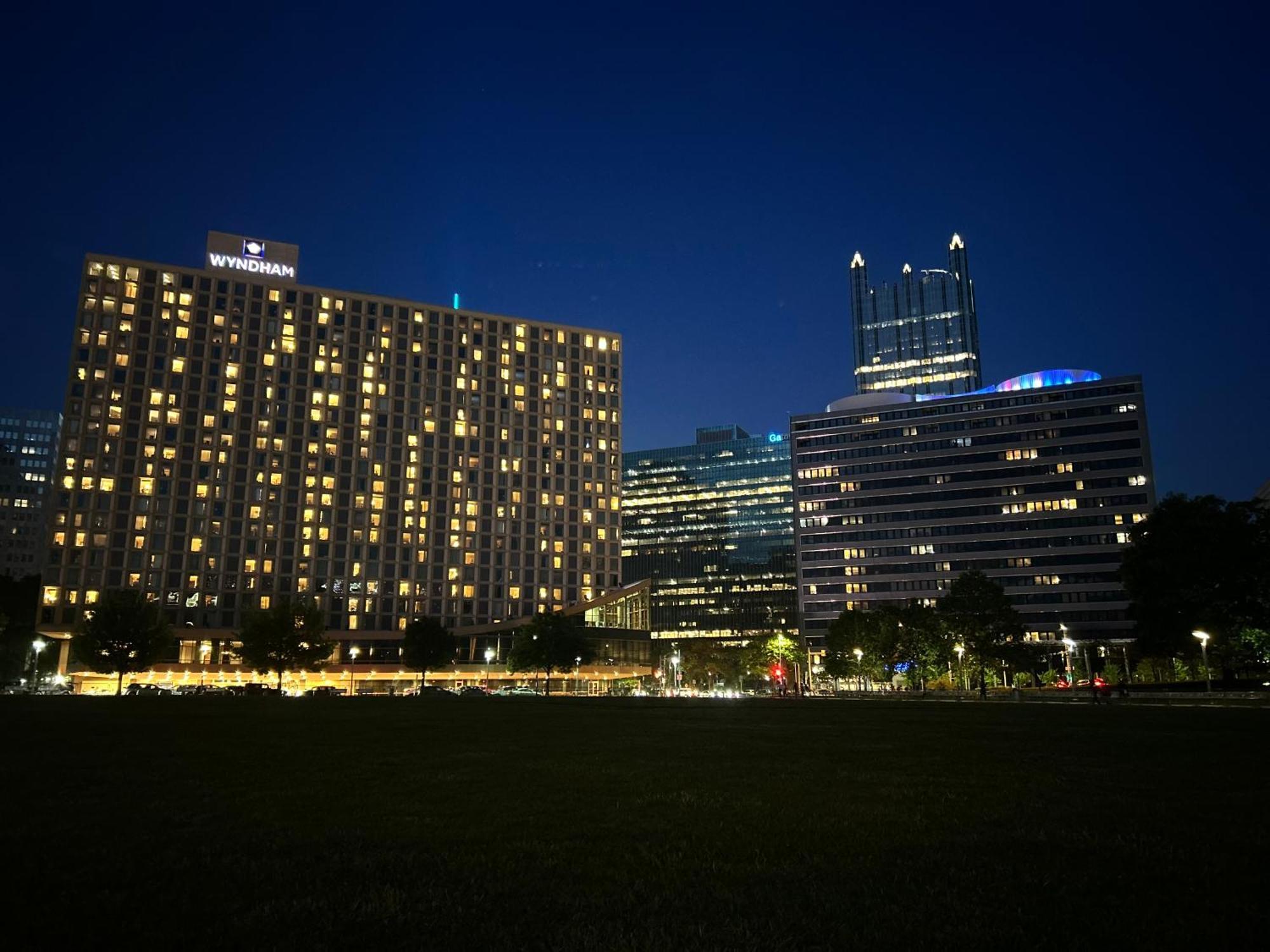 Sprawling Stadium Views Wonderful Location 24-7 Parking Gym Lounge Pittsburgh Eksteriør billede